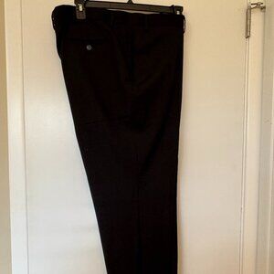 Roundtree and Yorke Travel Smart black lightweight black trousers size 44 short